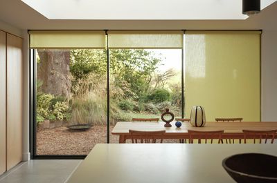 Rolgordijnsystemen, SG 4955, Colorama 2, Cedars, Ipswich, Suffolk, United Kingdom