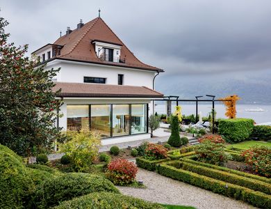 Villa aan het meer, Luzern, Zwitserland