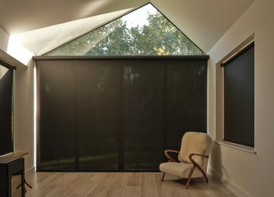 Rolgordijnsystemen, SG 4940, Versascreen 1-10%, Cedars, Ipswich, Suffolk, United Kingdom