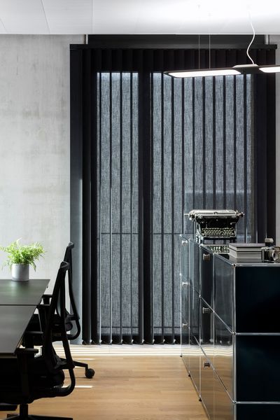 Verticale lamelgordijnsystemen, SG 2960, Colorama 2, Office, Bern, Switzerland