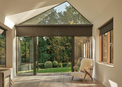 Rolgordijnsystemen, SG 4940, Versascreen 1-10%, Cedars, Ipswich, Suffolk, United Kingdom